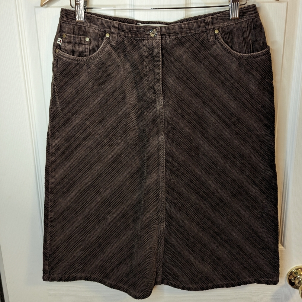 Tommy Hilfiger Women's Skirt dark chocolate brown corduroy size 4